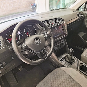 VOLKSWAGEN - TIGUAN