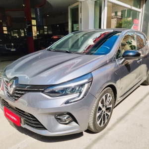 RENAULT - CLIO