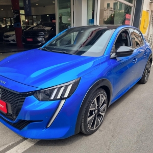 PEUGEOT - 208