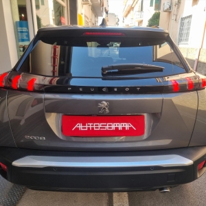 PEUGEOT - 2008
