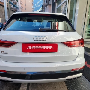 AUDI - Q3