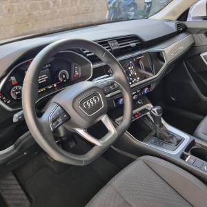 AUDI - Q3