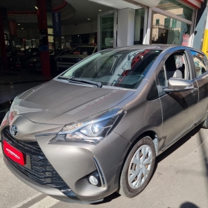 TOYOTA - YARIS