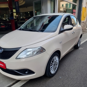 LANCIA - YPSILON