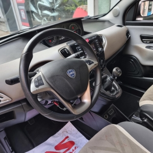 LANCIA - YPSILON