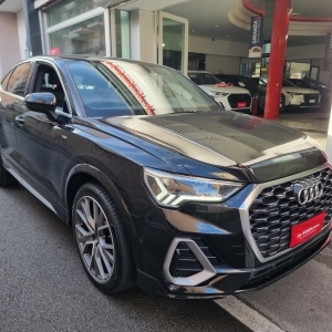 AUDI - Q3