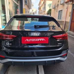AUDI - Q3