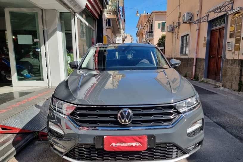 VOLKSWAGEN - T-roc