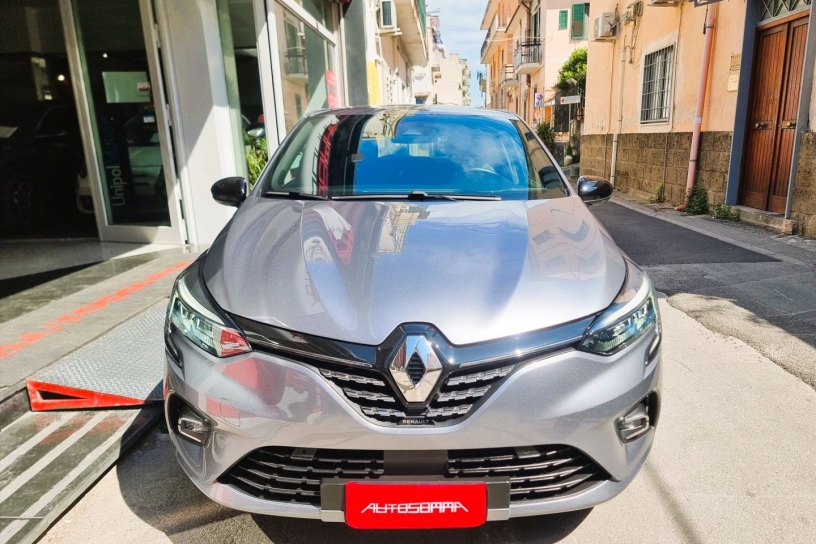 RENAULT - CLIO