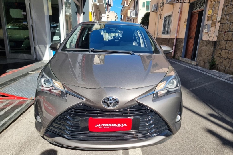TOYOTA - YARIS